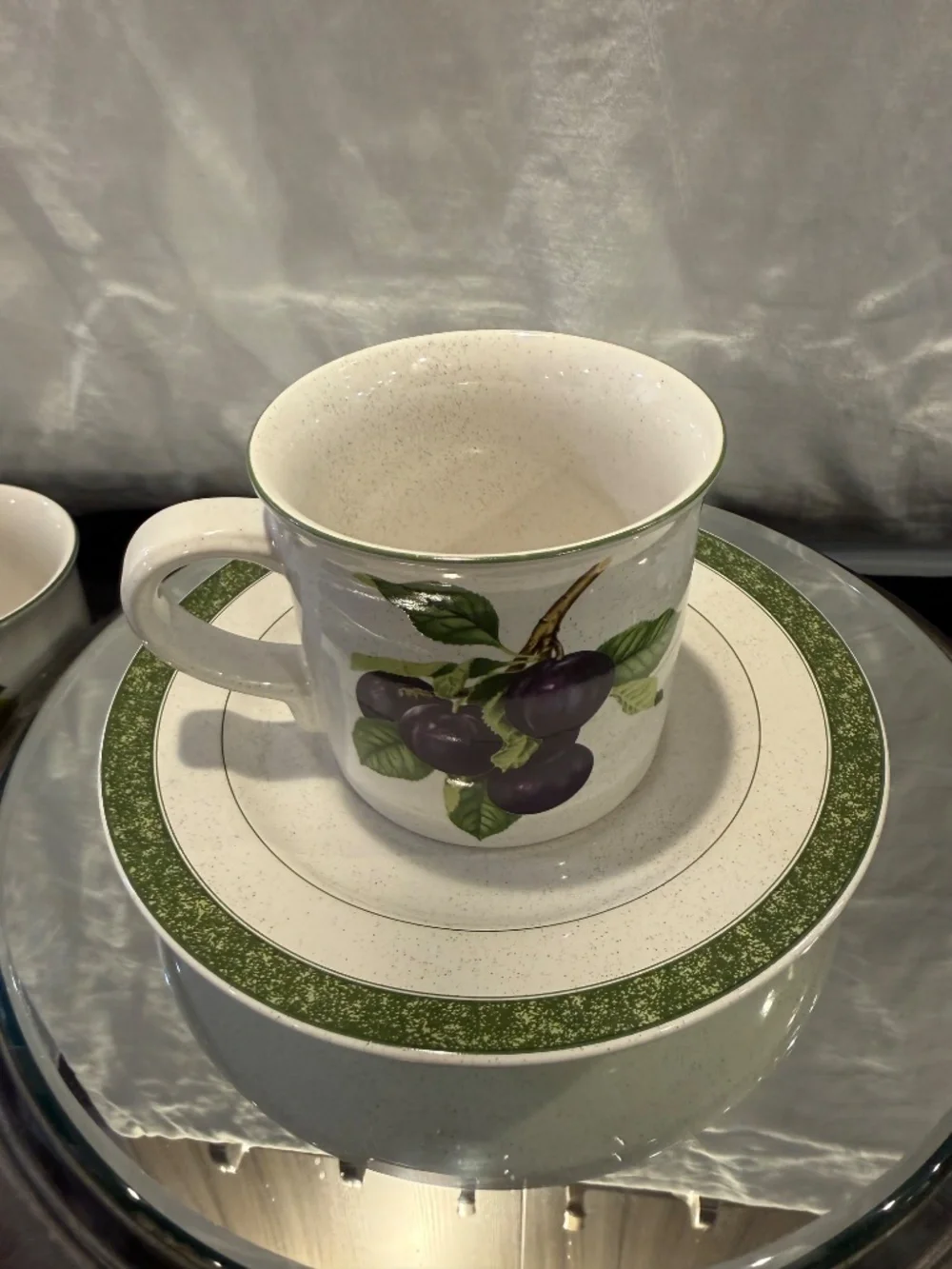 Vintage service for  4 fruit delight collection by Christopher Stuart Y2225